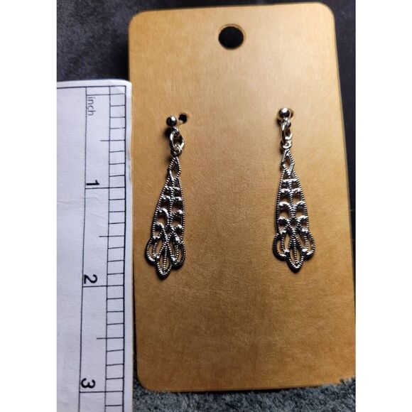 (3 for $15) JoMa Silvertone Filigree Dangle Earrings- NWT - Picture 3 of 4